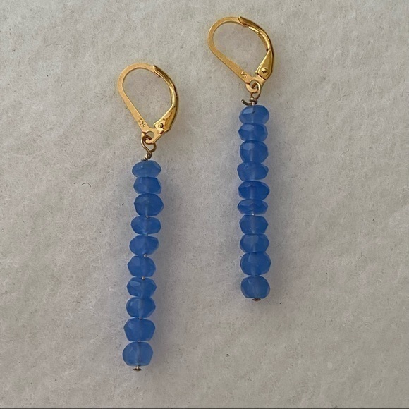 Artisan 14k Yellow Gold Blue Sapphire minimalist linear drop earrings NEW - Picture 1 of 10